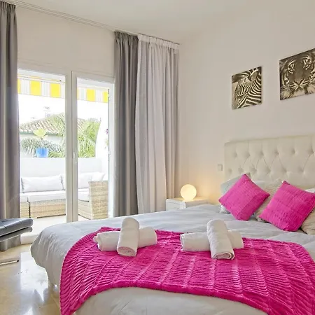 Enjoy El Presidente Penthouse